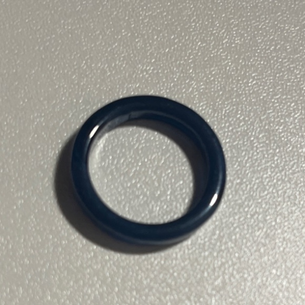 ❤️‍🔥BOGO FREE Women’s Resin Navy Blue Ring US 7 Boutique